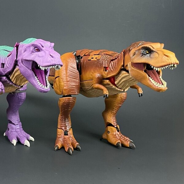 Transformers Kingdom Megatron, T-Wrecks, Tyrannocon Rex Compared Images -  Transformers - Toy Fans Community